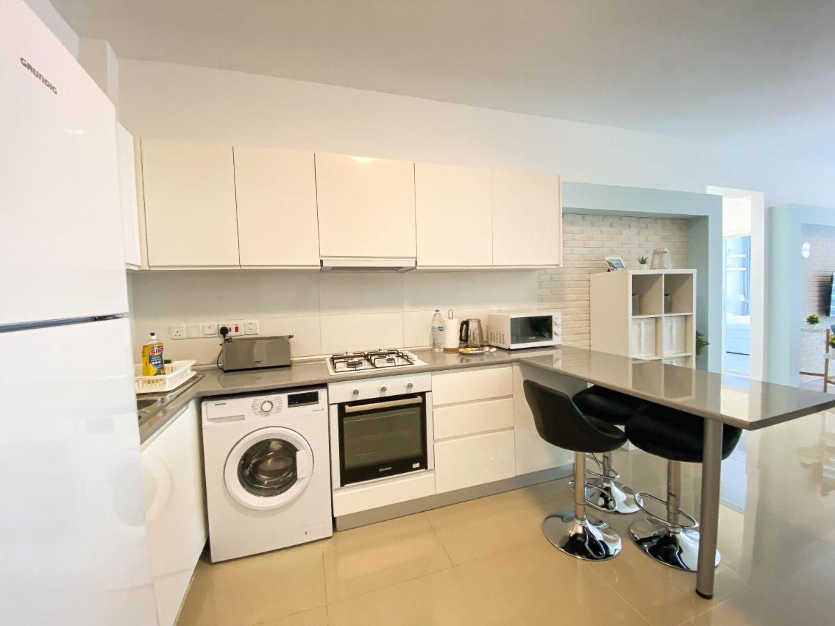 Spartacus Pool Apartments In Caesar Resort & Spa Trikomo Esterno foto